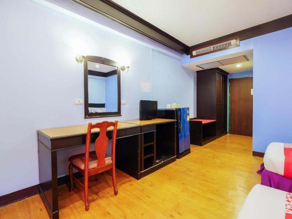 Oyo 565 Trang Hotel Экстерьер фото