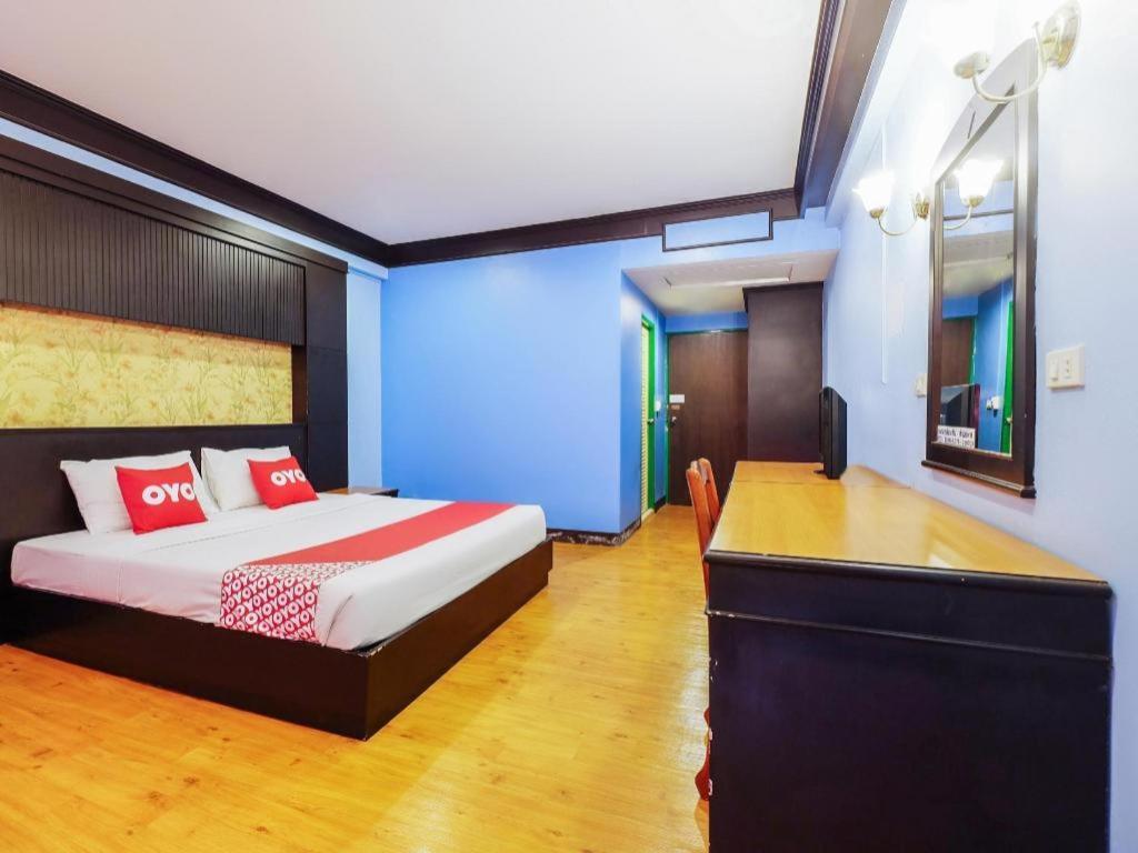 Oyo 565 Trang Hotel Экстерьер фото